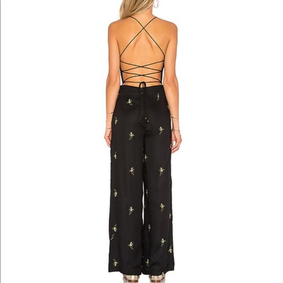 NWT House of Harlow 1960 X REVOLVE NATALIE JUMPSUIT - Picture 4 of 7